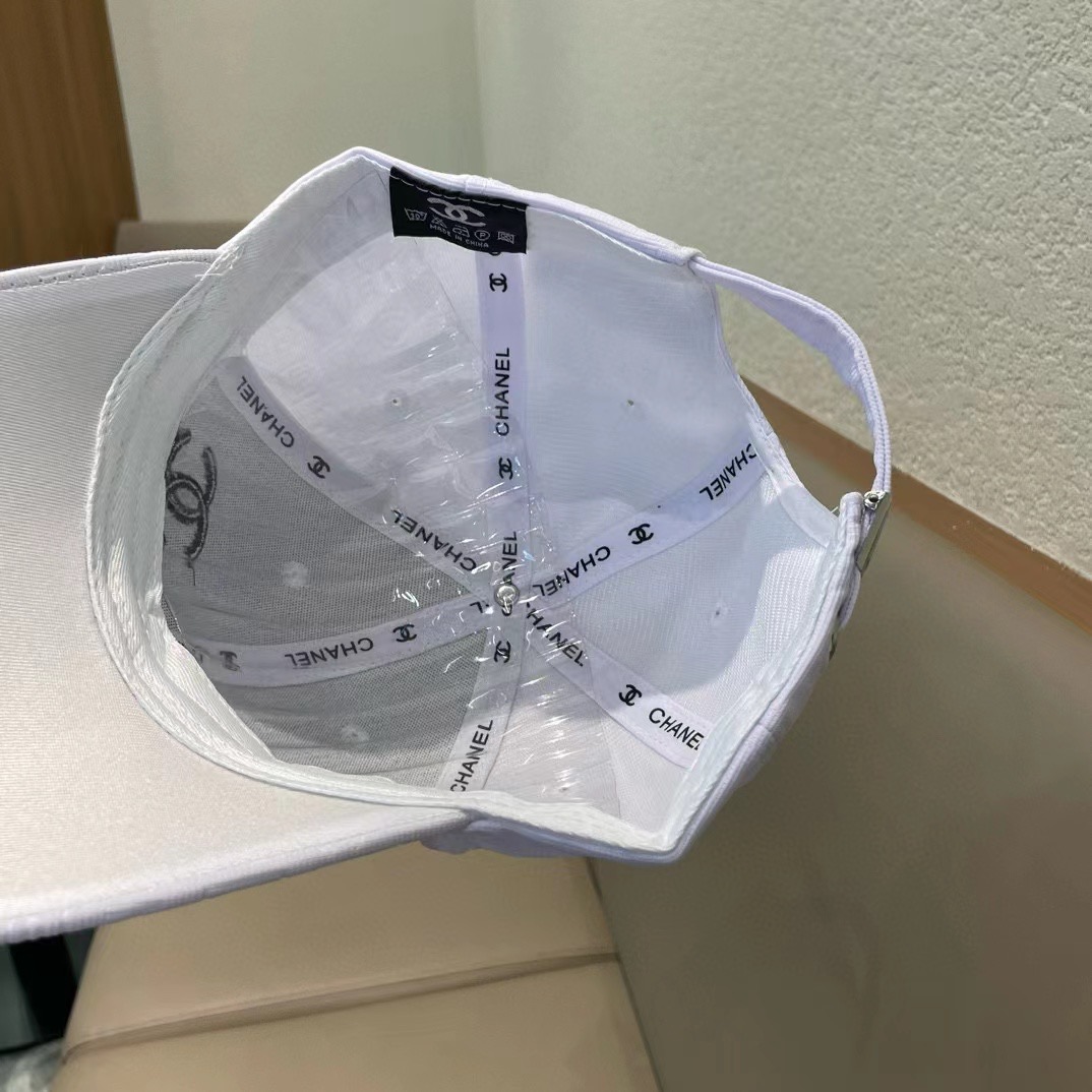  【CHANEL香奈儿】2024新款刺绣山茶花棒球帽，新款出货，大牌款超好搭配，赶紧入手！