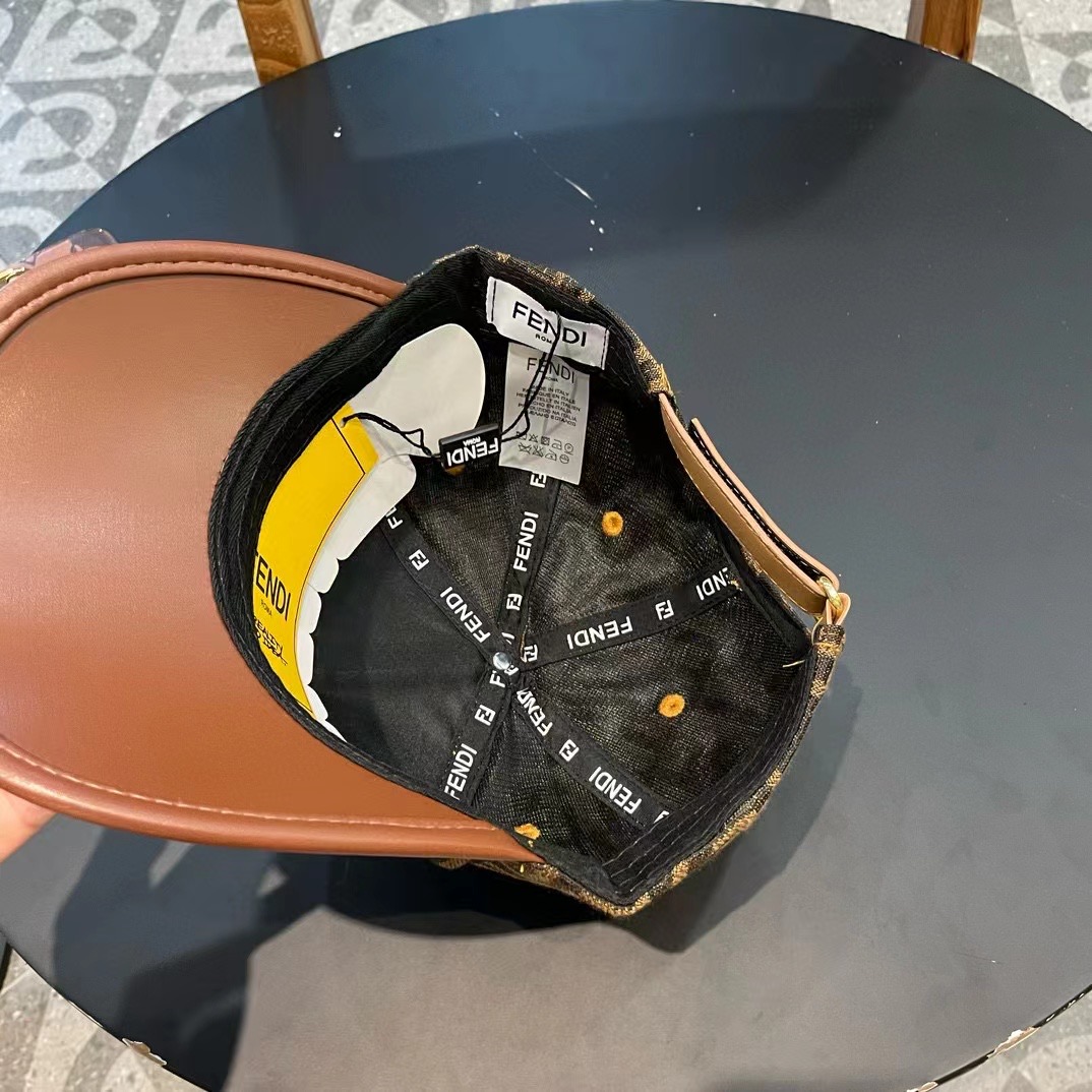  FENDI芬迪 老花系列棒球帽🧢 经典FF中古单品，气质穿搭单品，质量杠杠强