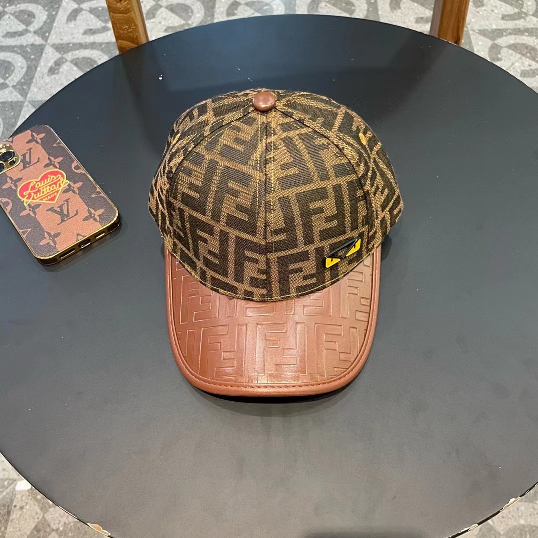   FENDI芬迪 老花系列棒球帽🧢 经典FF中古单品，气质穿搭单品，质量杠杠强