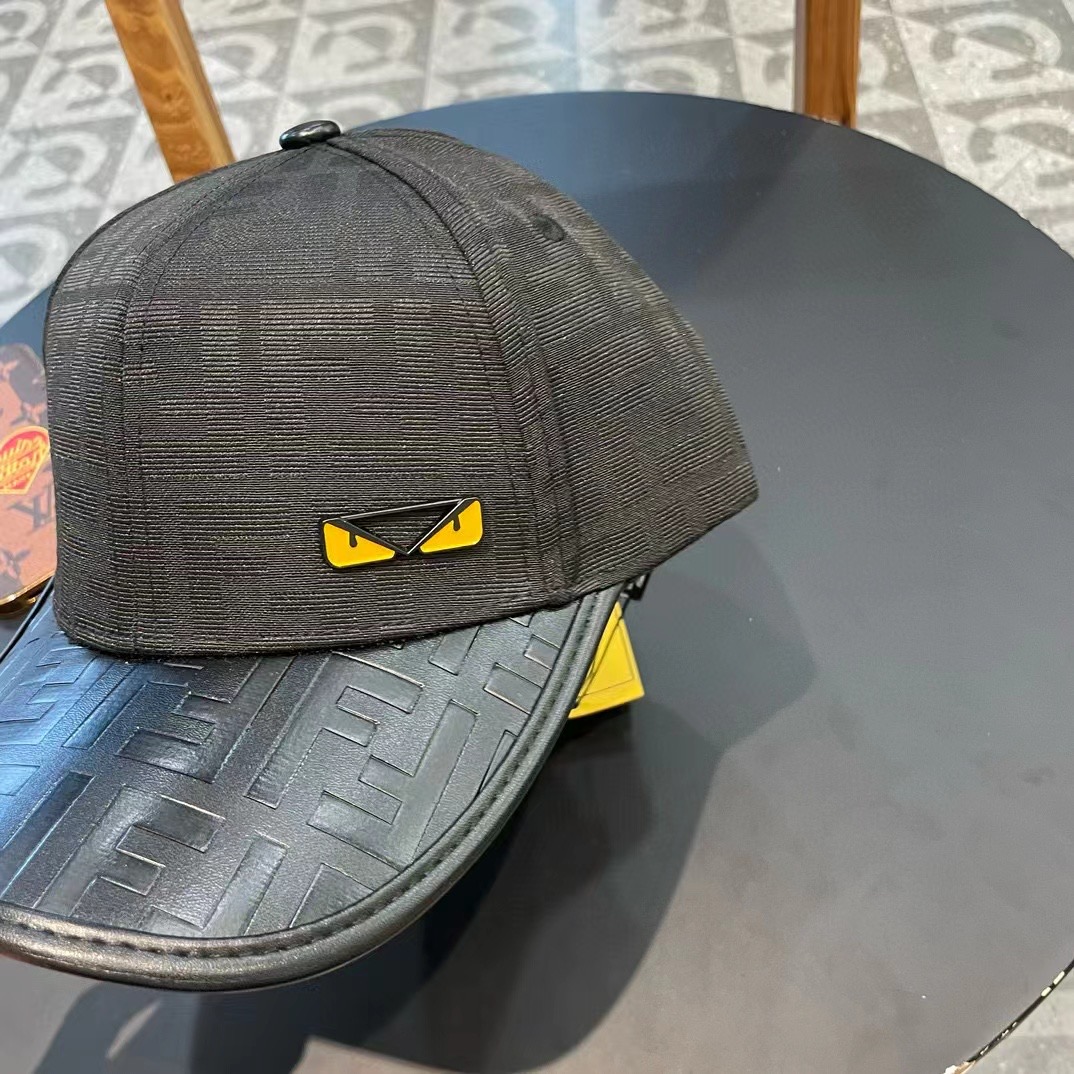   FENDI芬迪 老花系列棒球帽🧢 经典FF中古单品，气质穿搭单品，质量杠杠强