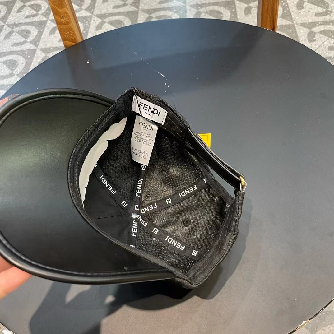   FENDI芬迪 老花系列棒球帽🧢 经典FF中古单品，气质穿搭单品，质量杠杠强