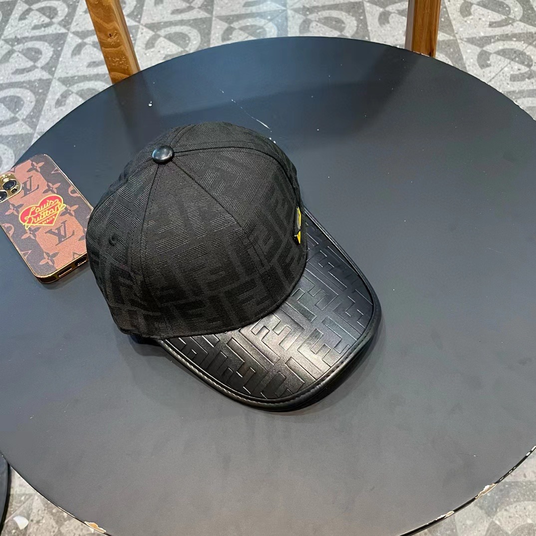   FENDI芬迪 老花系列棒球帽🧢 经典FF中古单品，气质穿搭单品，质量杠杠强