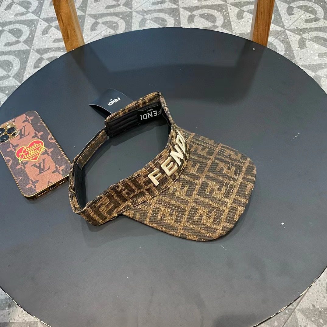  FENDI 芬迪 时装棒球帽新款 流行趋势 喜欢看到收哦 🥰质量超赞哦