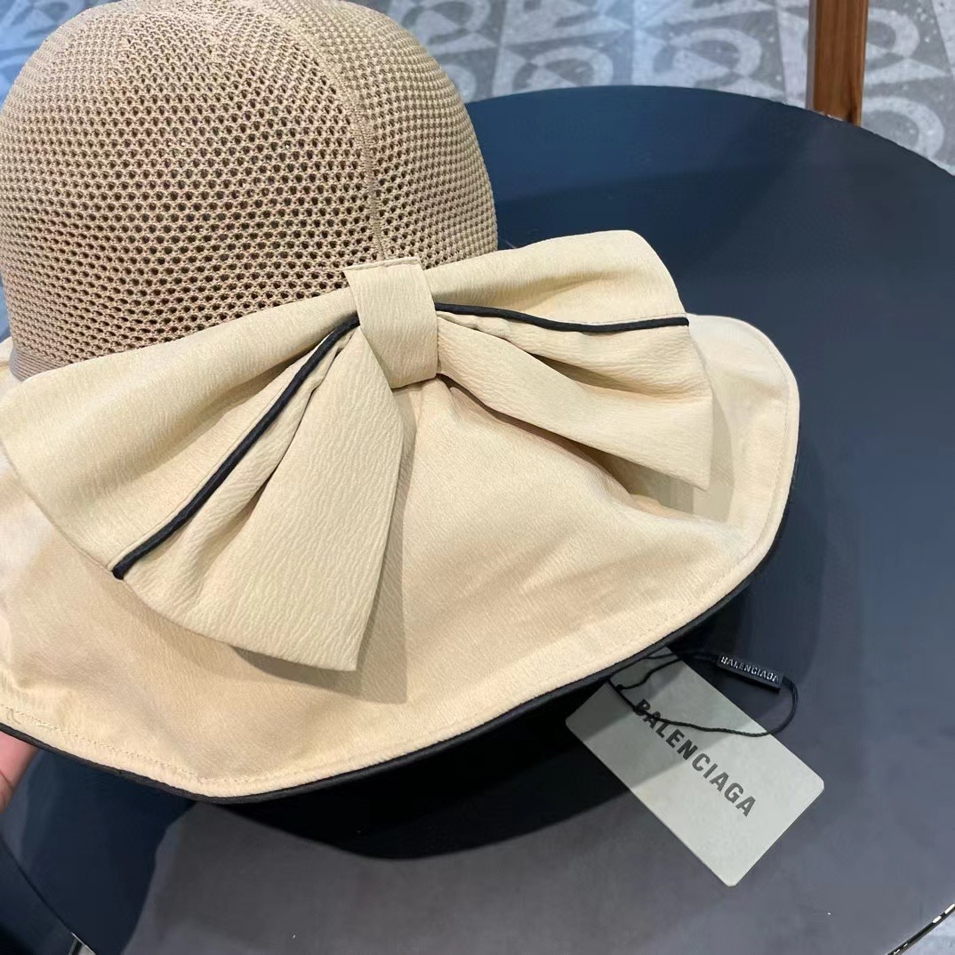  BALENCIAGA巴黎世家2025夏季新款渔夫帽，简约休闲百搭款，头围57cm