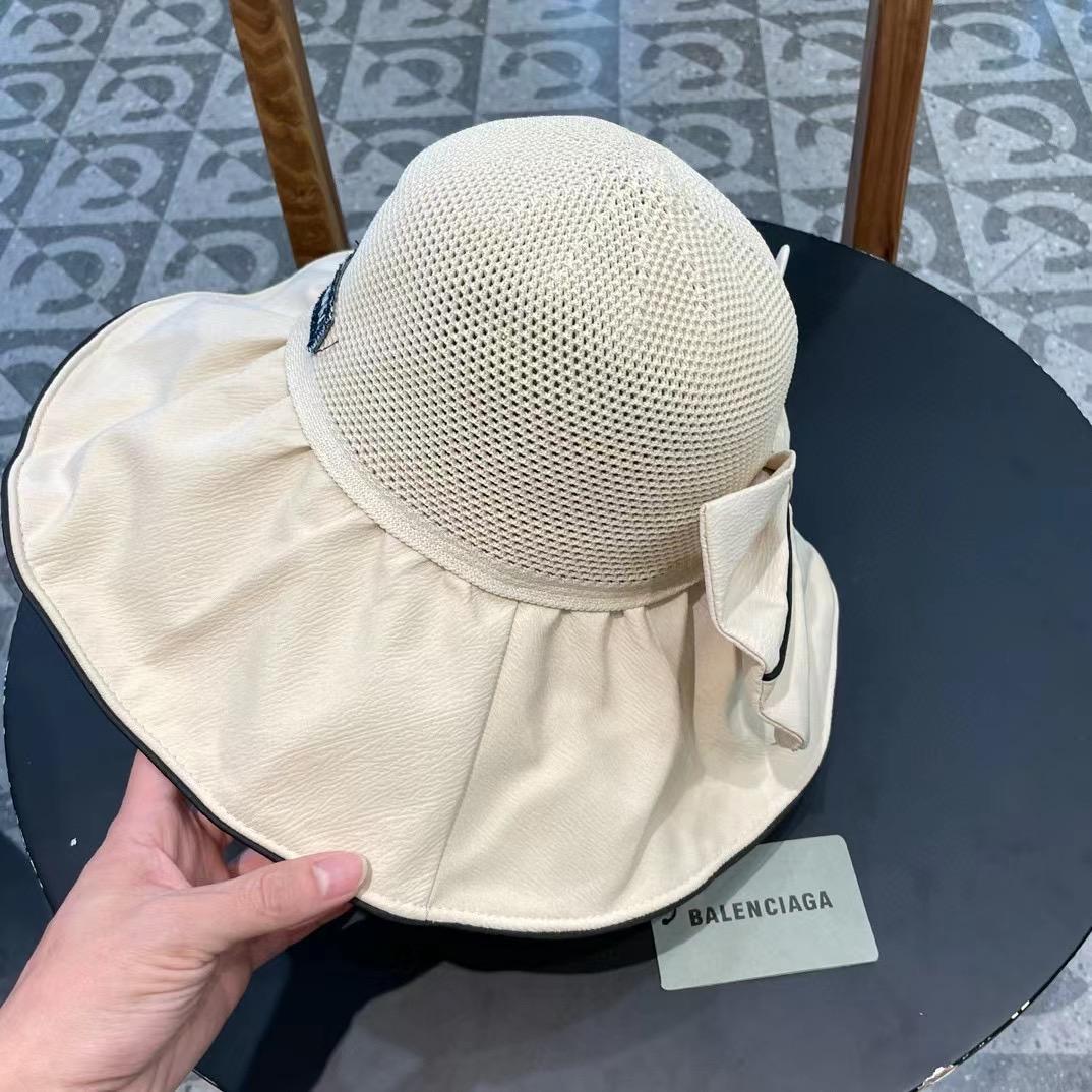  BALENCIAGA巴黎世家2025夏季新款渔夫帽，简约休闲百搭款，头围57cm