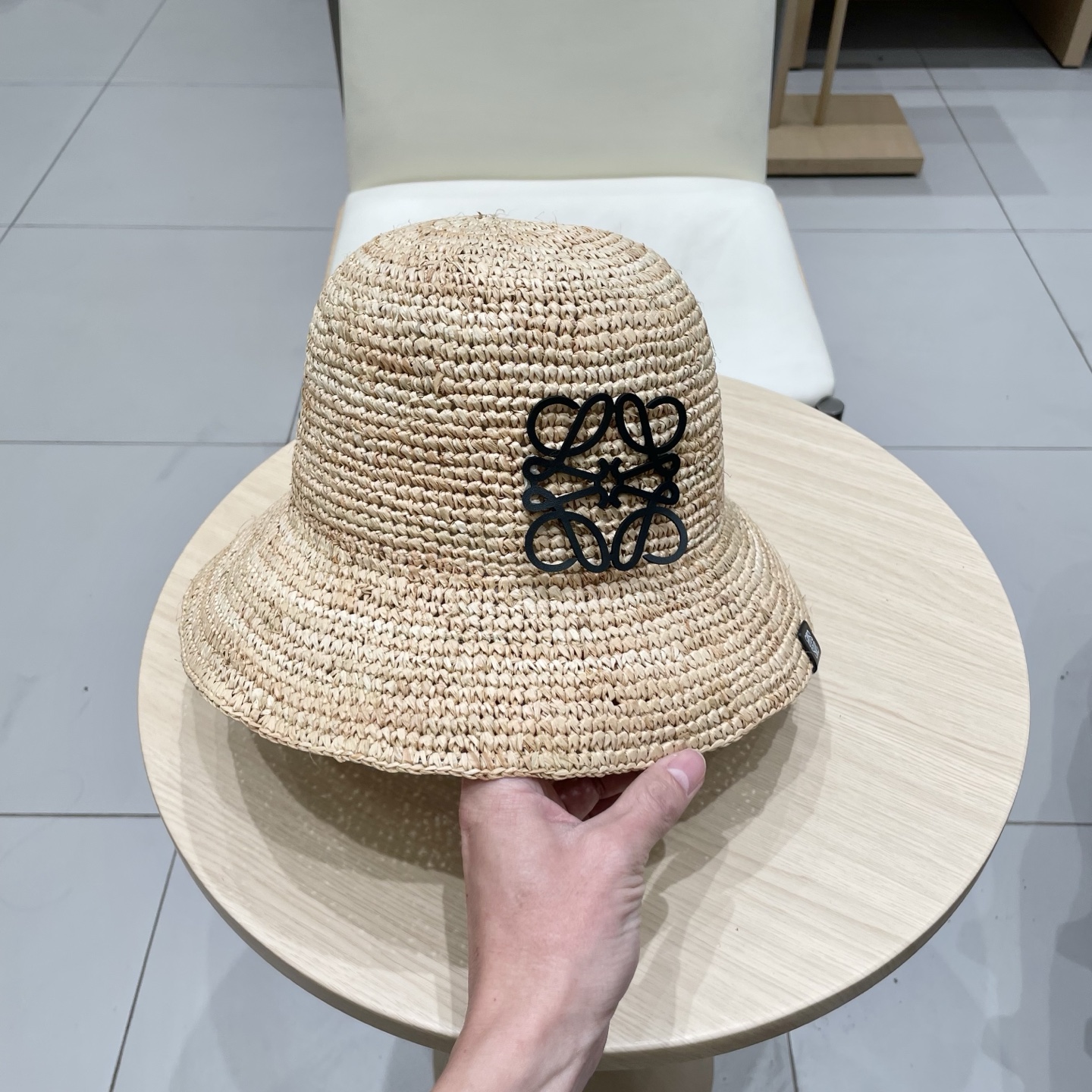  Loewe罗意威 春夏新品草编帽🎩  【升级版❗️今年重工提升采用进口细小拉菲草 编织而成 ， 买过拉