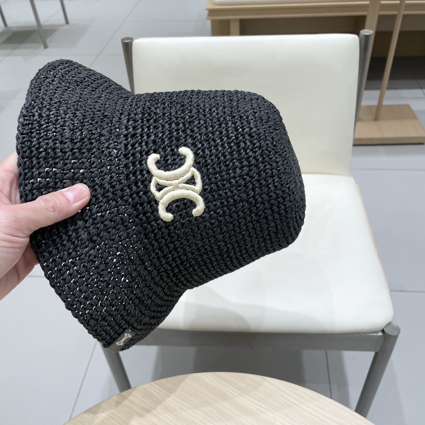 celine塞琳女款2025新款凯旋门拉菲草渔夫帽女夏季透气防晒帽度假沙滩