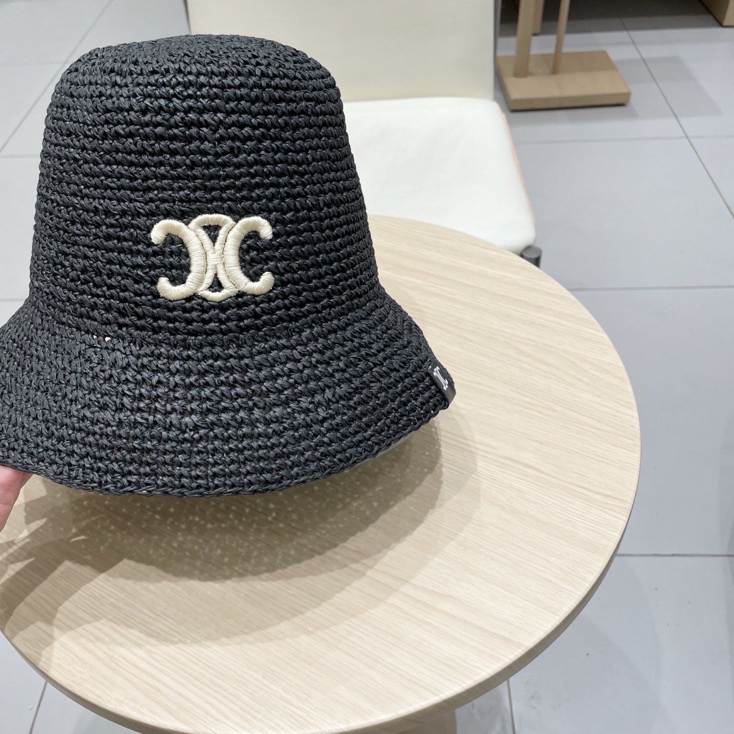 celine塞琳女款2025新款凯旋门拉菲草渔夫帽女夏季透气防晒帽度假沙滩