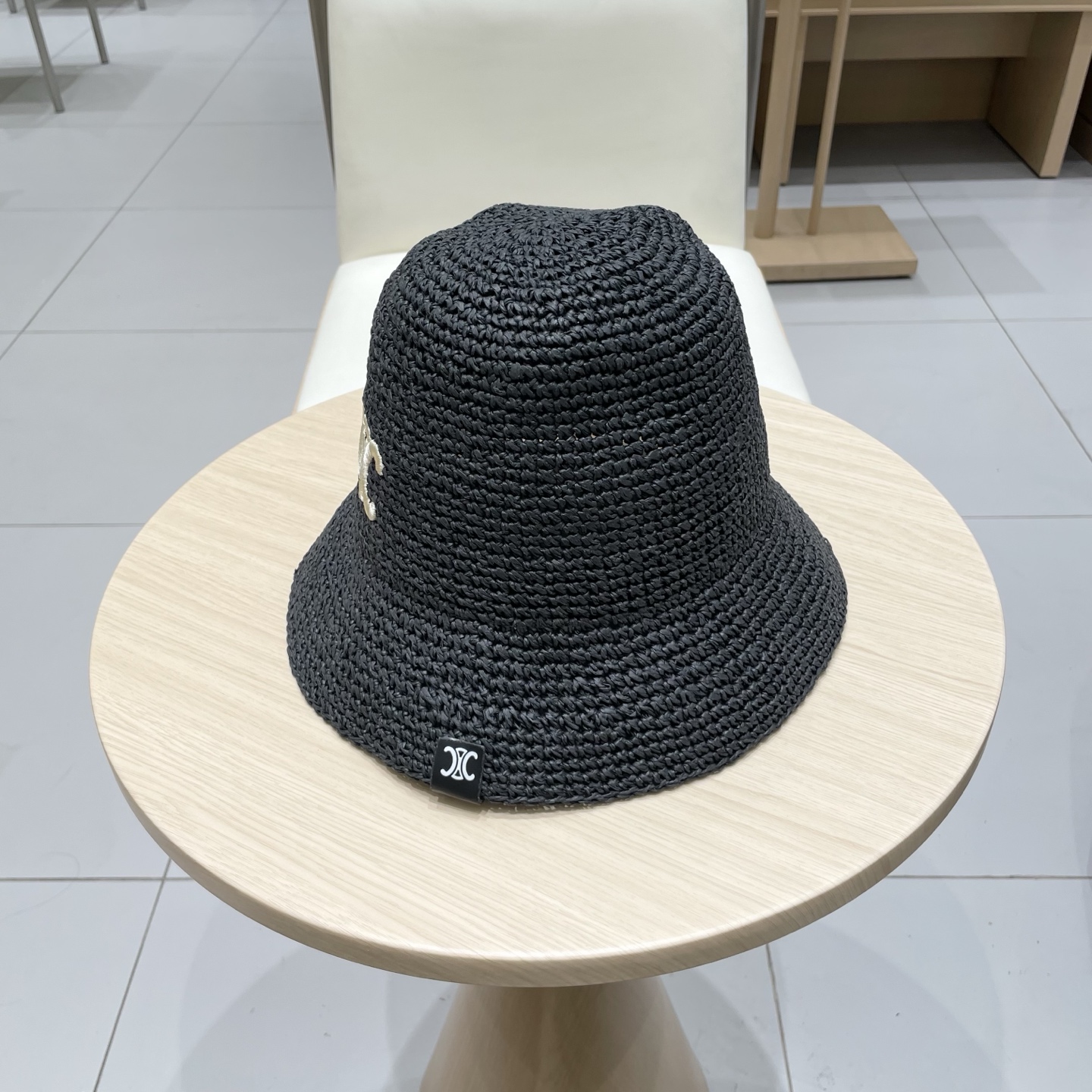 celine塞琳女款2025新款凯旋门拉菲草渔夫帽女夏季透气防晒帽度假沙滩