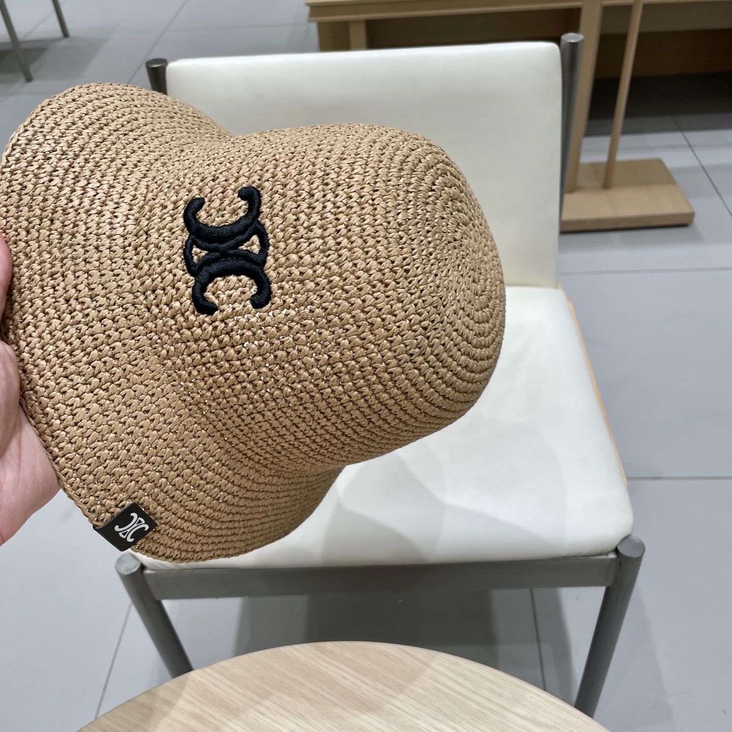 celine塞琳女款2025新款凯旋门拉菲草渔夫帽女夏季透气防晒帽度假沙滩