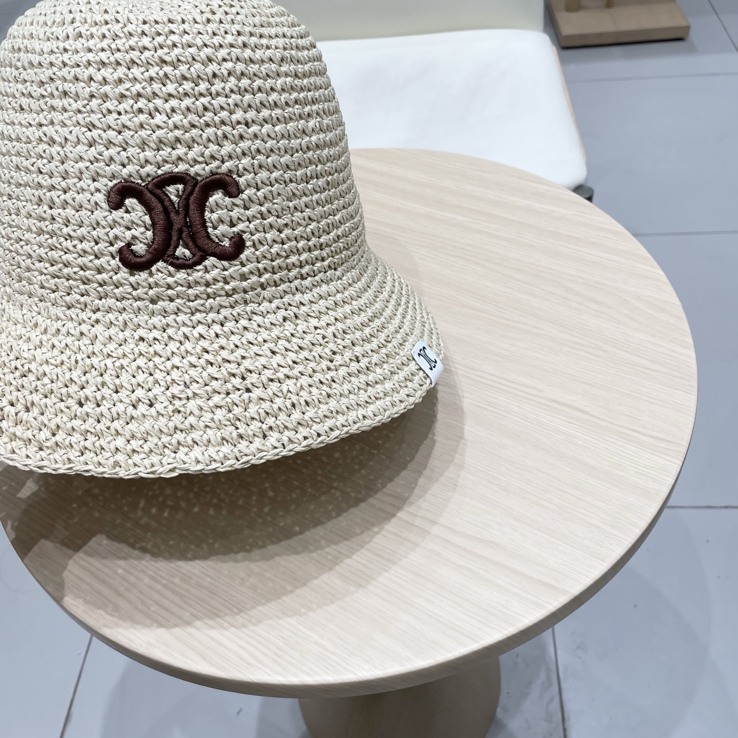 celine塞琳女款2025新款凯旋门拉菲草渔夫帽女夏季透气防晒帽度假沙滩