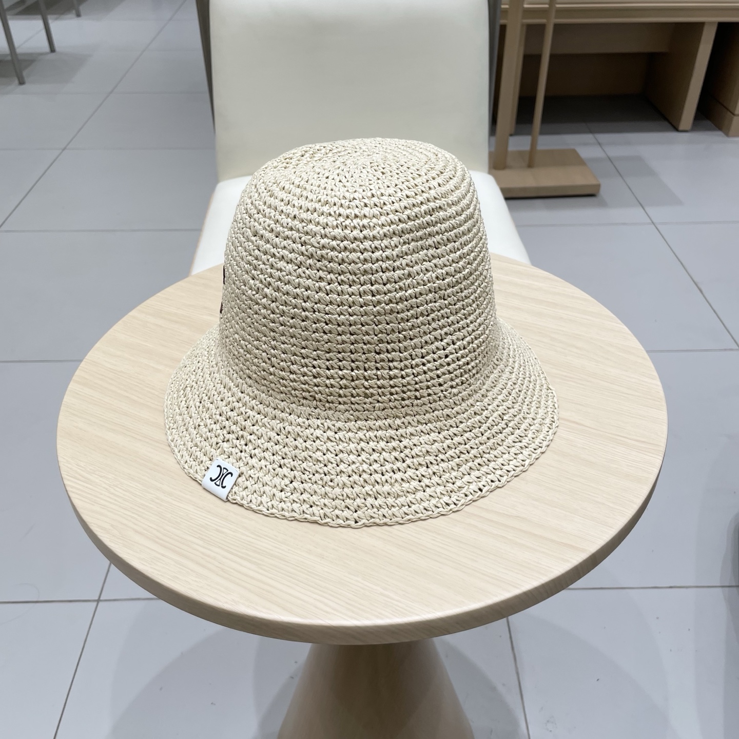 celine塞琳女款2025新款凯旋门拉菲草渔夫帽女夏季透气防晒帽度假沙滩