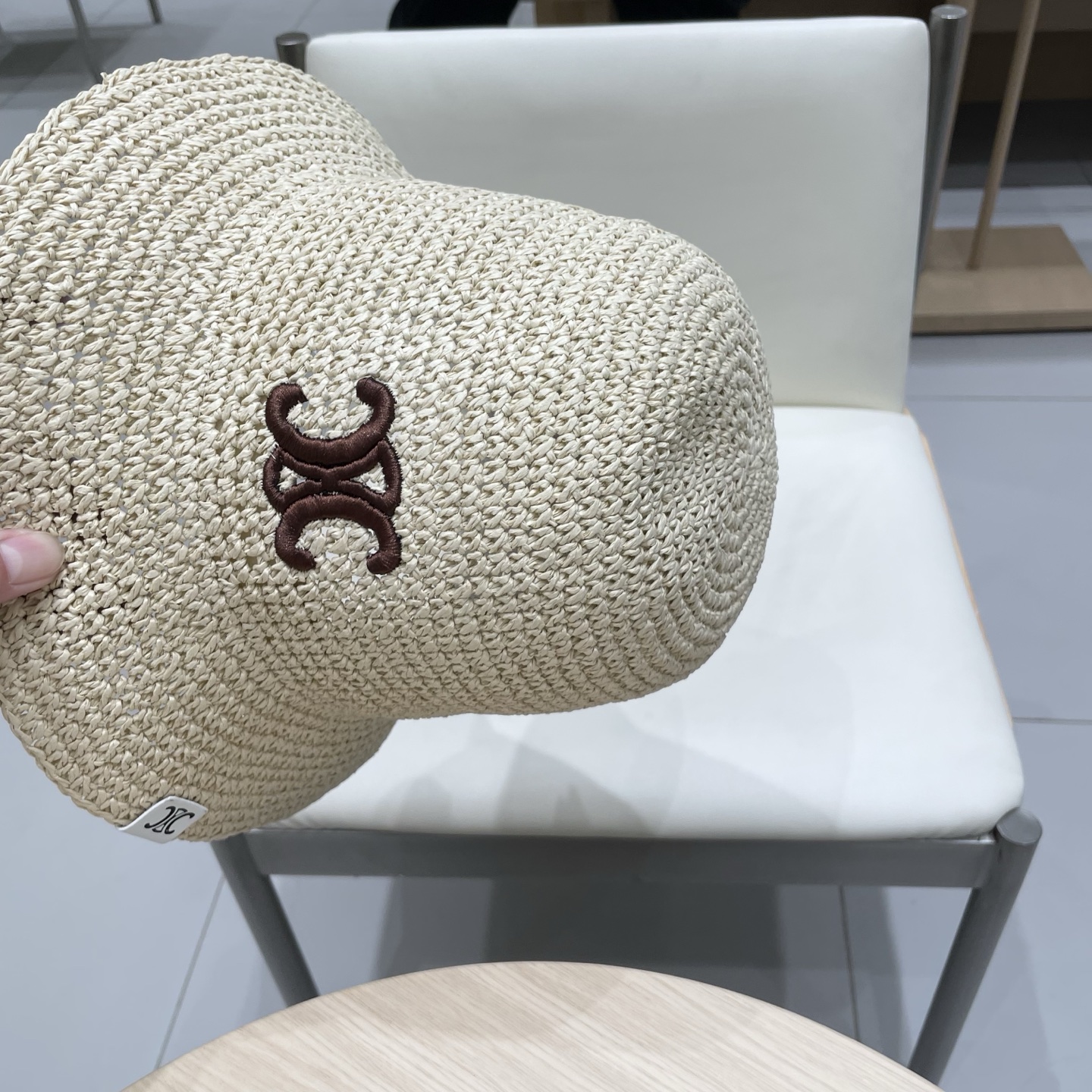 celine塞琳女款2025新款凯旋门拉菲草渔夫帽女夏季透气防晒帽度假沙滩