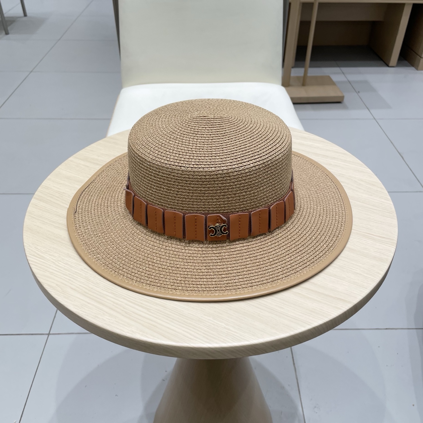 NO:221789,Celine Celien new straw hat, top hat, head circumference 57cm hat, fisherman hat baseball hat knit hat, hat, celine, espadrilles, hats19860909塞琳celien新款草帽,平顶礼帽,头围57cm帽子渔夫帽棒球帽针织帽,帽子,celine,espadrilles,hats,hat