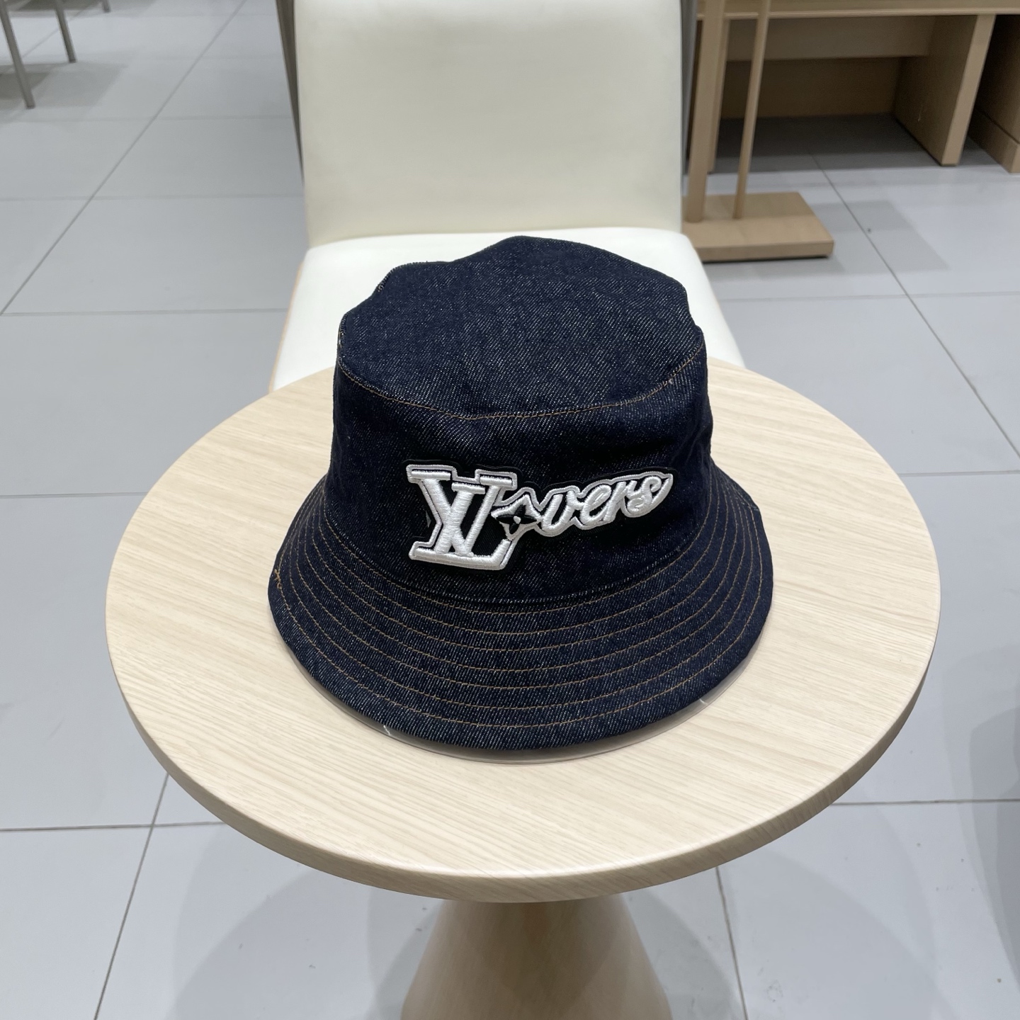 NO:221792,[LV Louis Vuitton] 2025 new denim (double-sided wear) simple fisherman hat for men and women, versatile and daily style ~ must-have hats for street fisherman hat baseball hat knit hat, hat, louis vuitton, louis vuitton, espadrilles, hats19860909【LV路易威登】2025新款牛仔（双面可戴）男女款简约渔夫帽,百搭日常款～出街必备帽子渔夫帽棒球帽针织帽,帽子,louis vuitton,louis vuitton,espadrilles,hats,hat