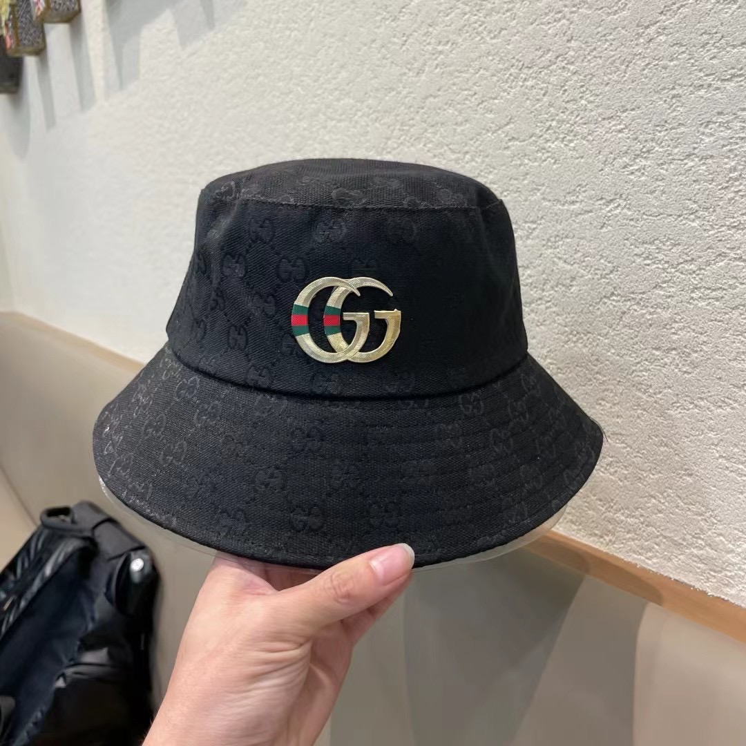   GUCCI古奇渔夫帽👒官网新品Gucci渔夫帽火爆来袭 工艺非常精美 高档大气上档次！低调奢华，方便