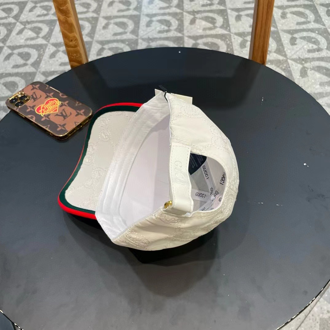 【GUCCI古奇棒球帽🧢，专柜新款简约很潮！休闲运动款，经典制作，超级好搭衣服！
