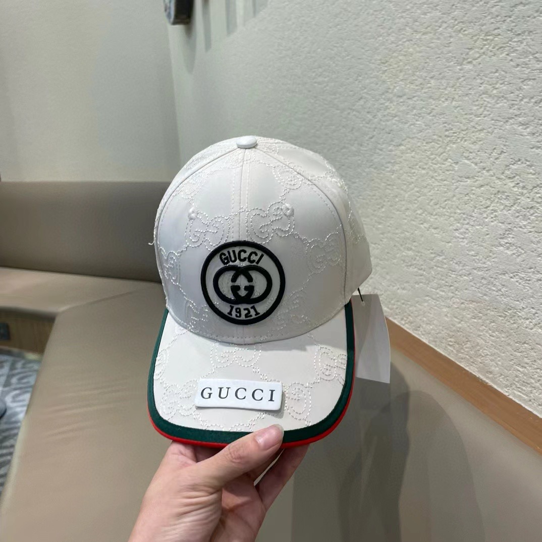 【GUCCI古奇棒球帽🧢，专柜新款简约很潮！休闲运动款，经典制作，超级好搭衣服！