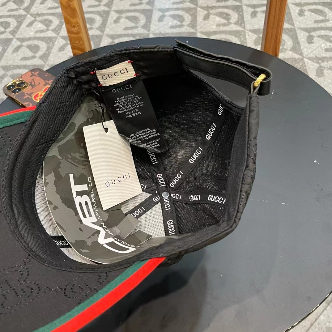 【GUCCI古奇棒球帽🧢，专柜新款简约很潮！休闲运动款，经典制作，超级好搭衣服！
