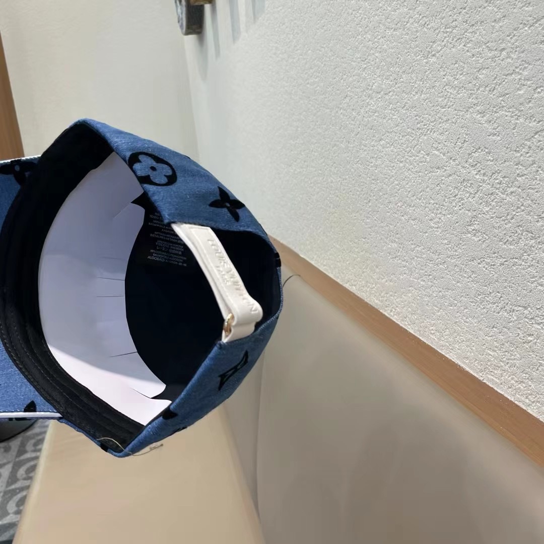 上新！路易威登 LouisVuitton 😍新款LV棒球帽，重工打造♥️早春系列高端大气，百搭款🤗男女通