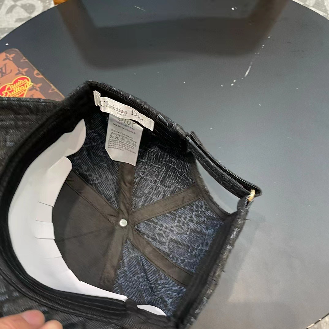 DIOR迪奥 刺绣官网同步新款发布 老花D家棒球帽🧢，水洗标吊牌齐全，超级火爆
