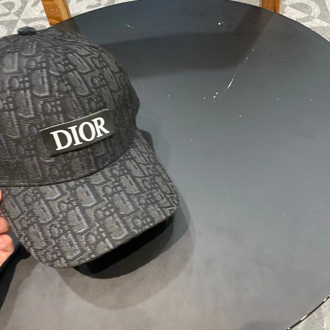 DIOR迪奥 刺绣官网同步新款发布 老花D家棒球帽🧢，水洗标吊牌齐全，超级火爆