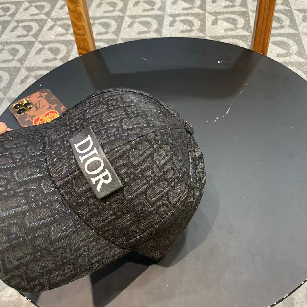 DIOR迪奥 刺绣官网同步新款发布 老花D家棒球帽🧢，水洗标吊牌齐全，超级火爆