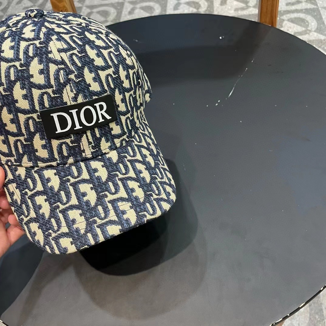 DIOR迪奥 刺绣官网同步新款发布 老花D家棒球帽🧢，水洗标吊牌齐全，超级火爆