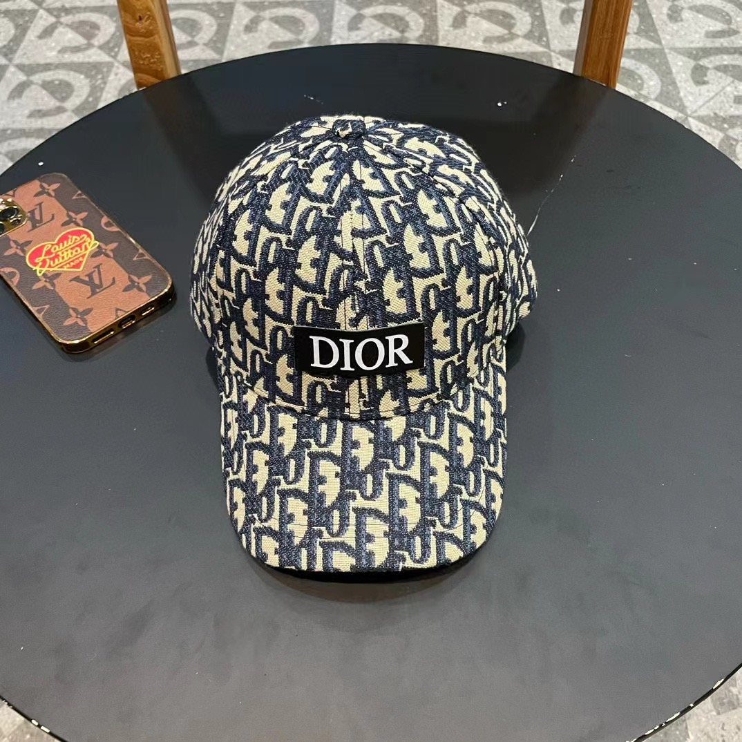 DIOR迪奥 刺绣官网同步新款发布 老花D家棒球帽🧢，水洗标吊牌齐全，超级火爆