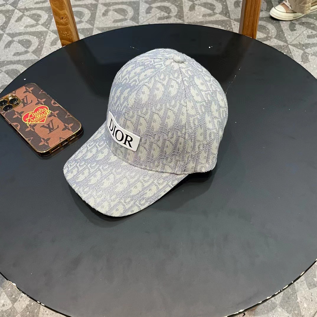 DIOR迪奥 刺绣官网同步新款发布 老花D家棒球帽🧢，水洗标吊牌齐全，超级火爆