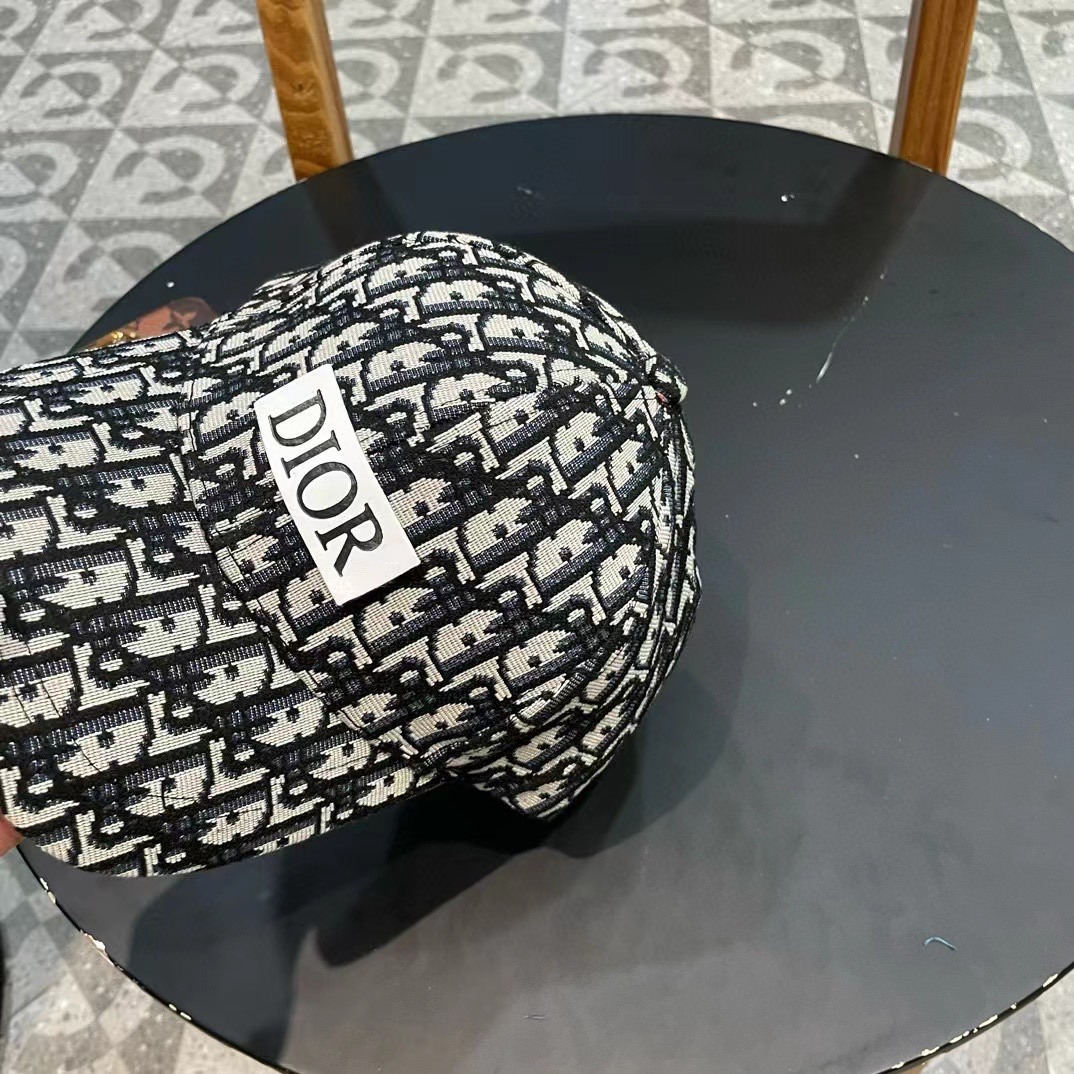 DIOR迪奥 刺绣官网同步新款发布 老花D家棒球帽🧢，水洗标吊牌齐全，超级火爆