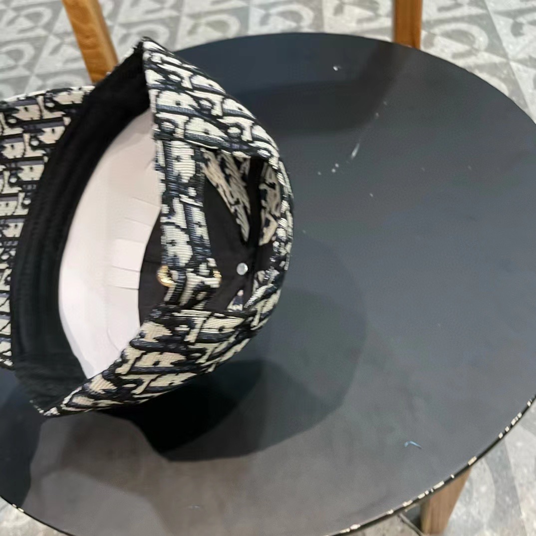 DIOR迪奥 刺绣官网同步新款发布 老花D家棒球帽🧢，水洗标吊牌齐全，超级火爆