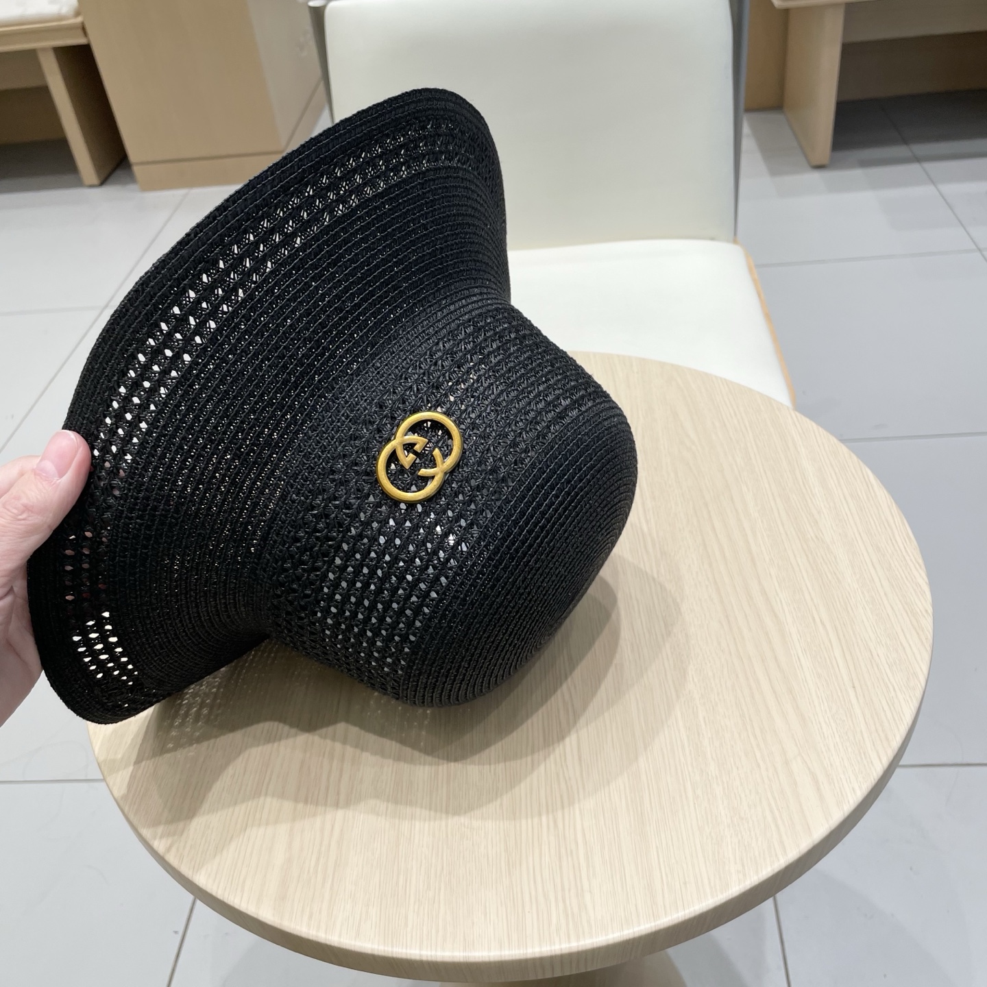  gucci古奇简约镂空水桶帽子女夏季防晒草帽撞色手编纹路渔夫帽百搭盆帽遮阳