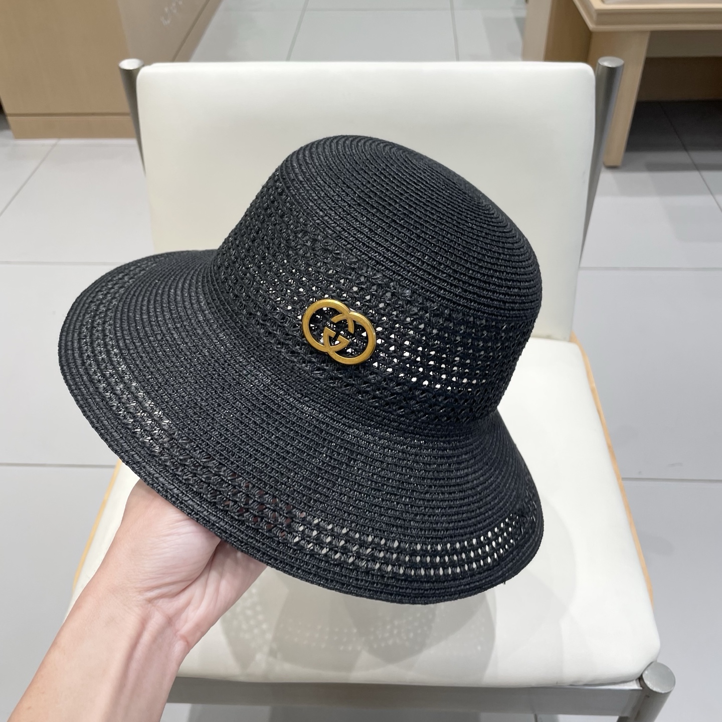  gucci古奇简约镂空水桶帽子女夏季防晒草帽撞色手编纹路渔夫帽百搭盆帽遮阳