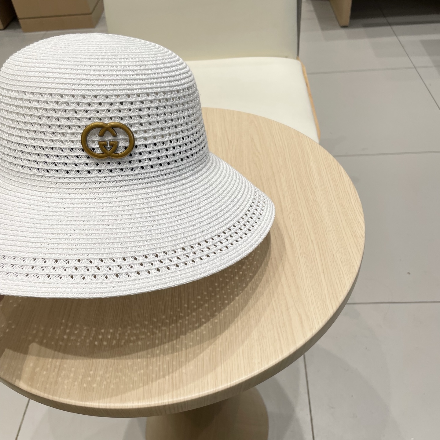  gucci古奇简约镂空水桶帽子女夏季防晒草帽撞色手编纹路渔夫帽百搭盆帽遮阳