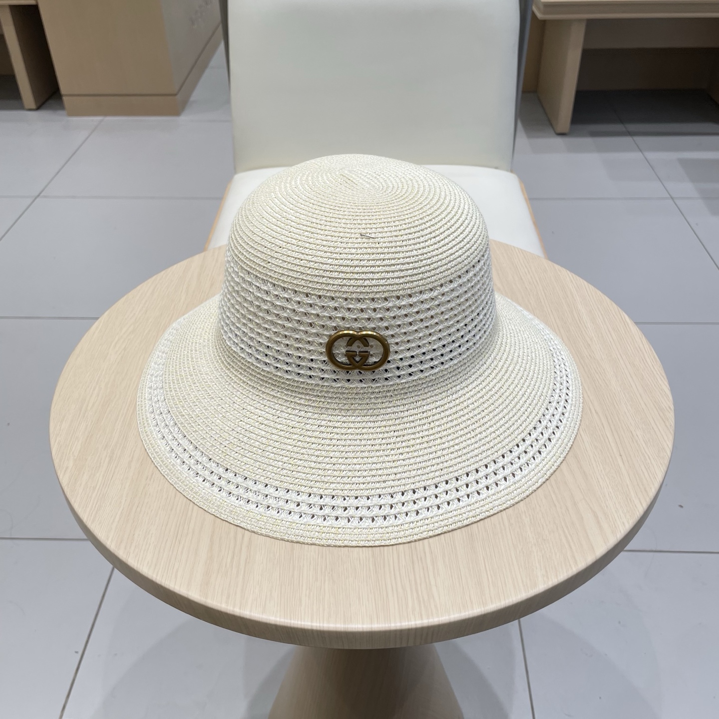  gucci古奇简约镂空水桶帽子女夏季防晒草帽撞色手编纹路渔夫帽百搭盆帽遮阳