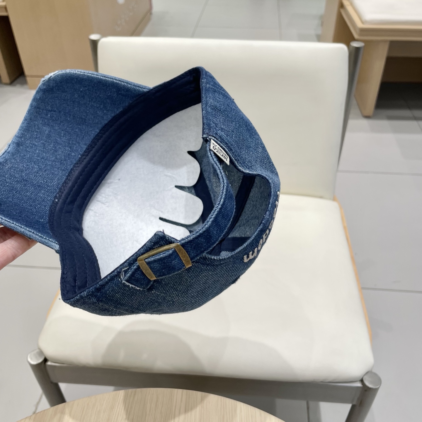 🧢路易威登棒球帽 LouisVuitton😍新款LV棒球帽，重工打造♥️高端大气，百搭款🤗男女通用！跑量