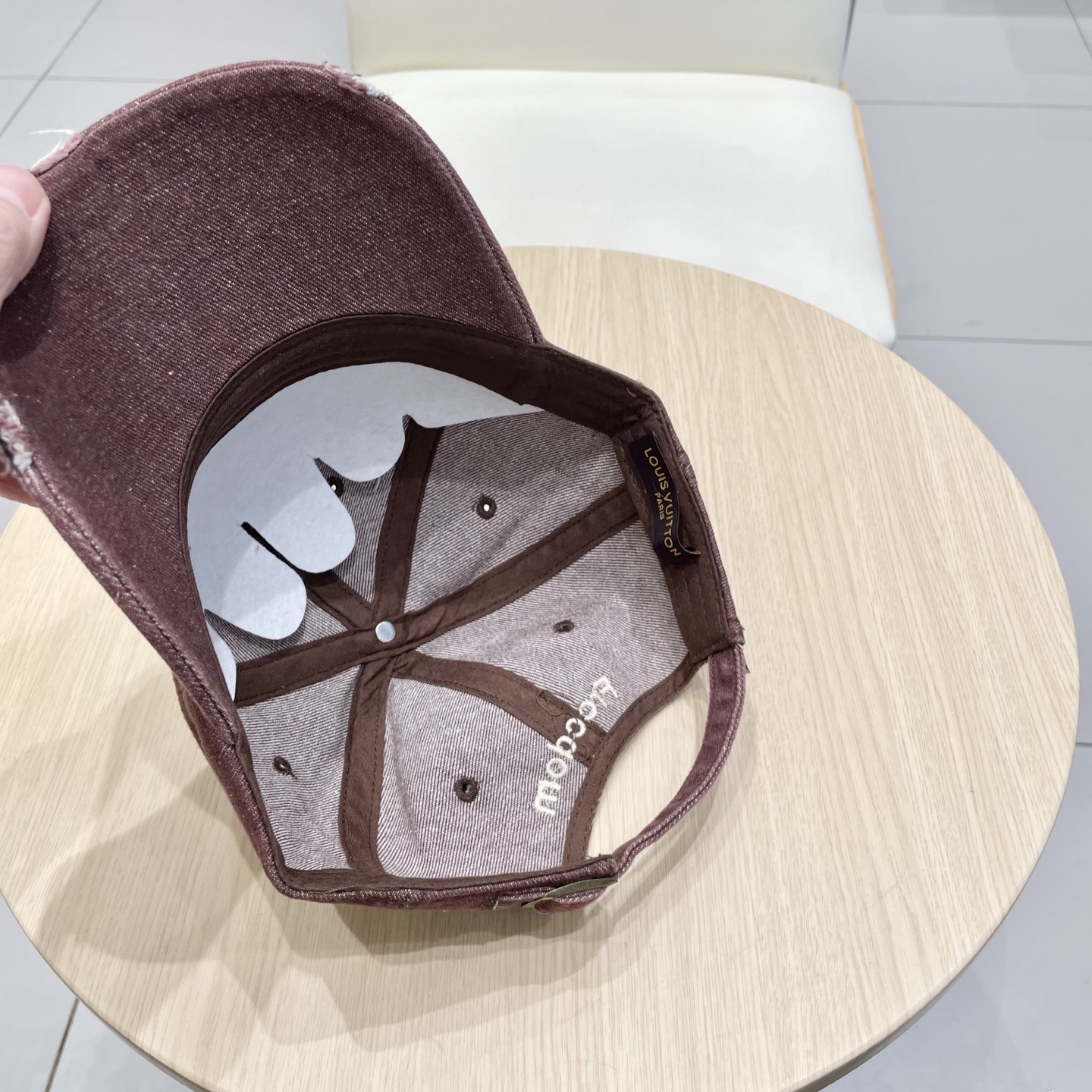 🧢路易威登棒球帽 LouisVuitton😍新款LV棒球帽，重工打造♥️高端大气，百搭款🤗男女通用！跑量