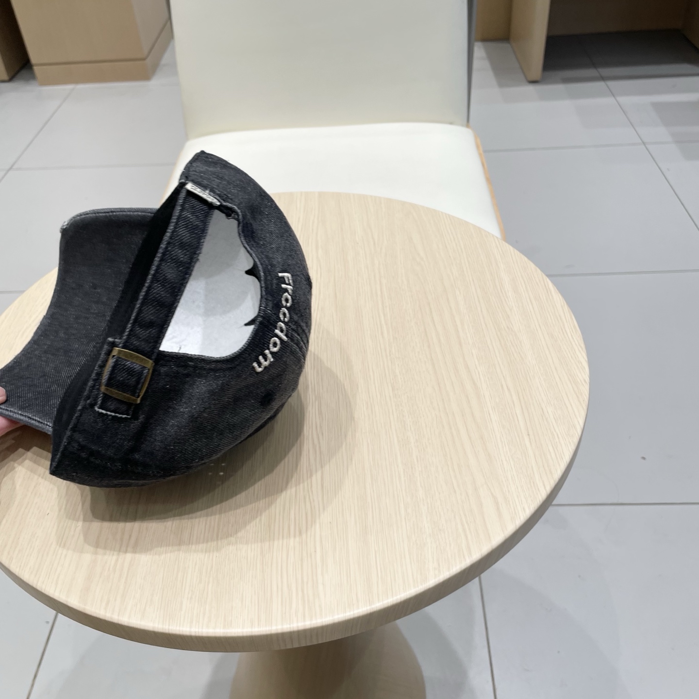 🧢路易威登棒球帽 LouisVuitton😍新款LV棒球帽，重工打造♥️高端大气，百搭款🤗男女通用！跑量