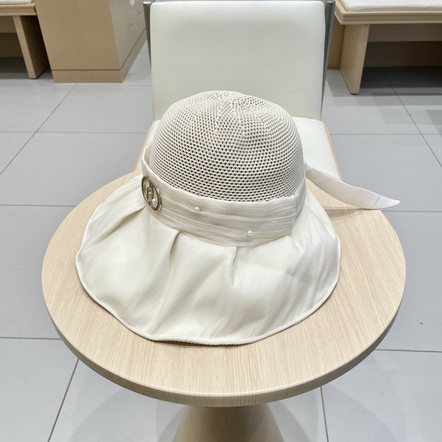 迪奥dior新款遮阳帽女夏季防紫外线大沿太阳帽出游沙滩遮脸防晒黑胶渔夫帽