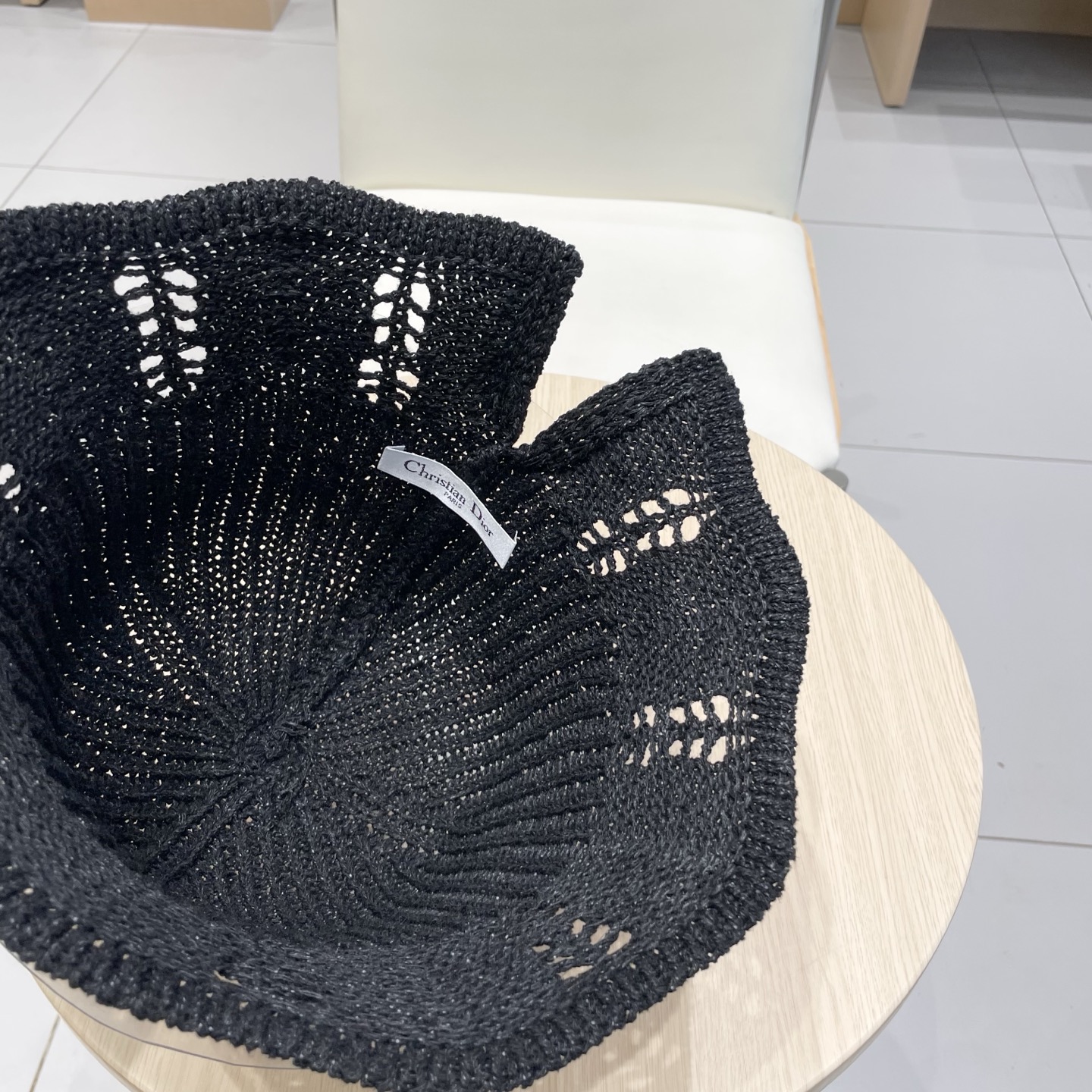迪奥dior镂空简约纯色草编水桶帽女春季休闲百搭水桶帽防晒遮阳渔夫帽