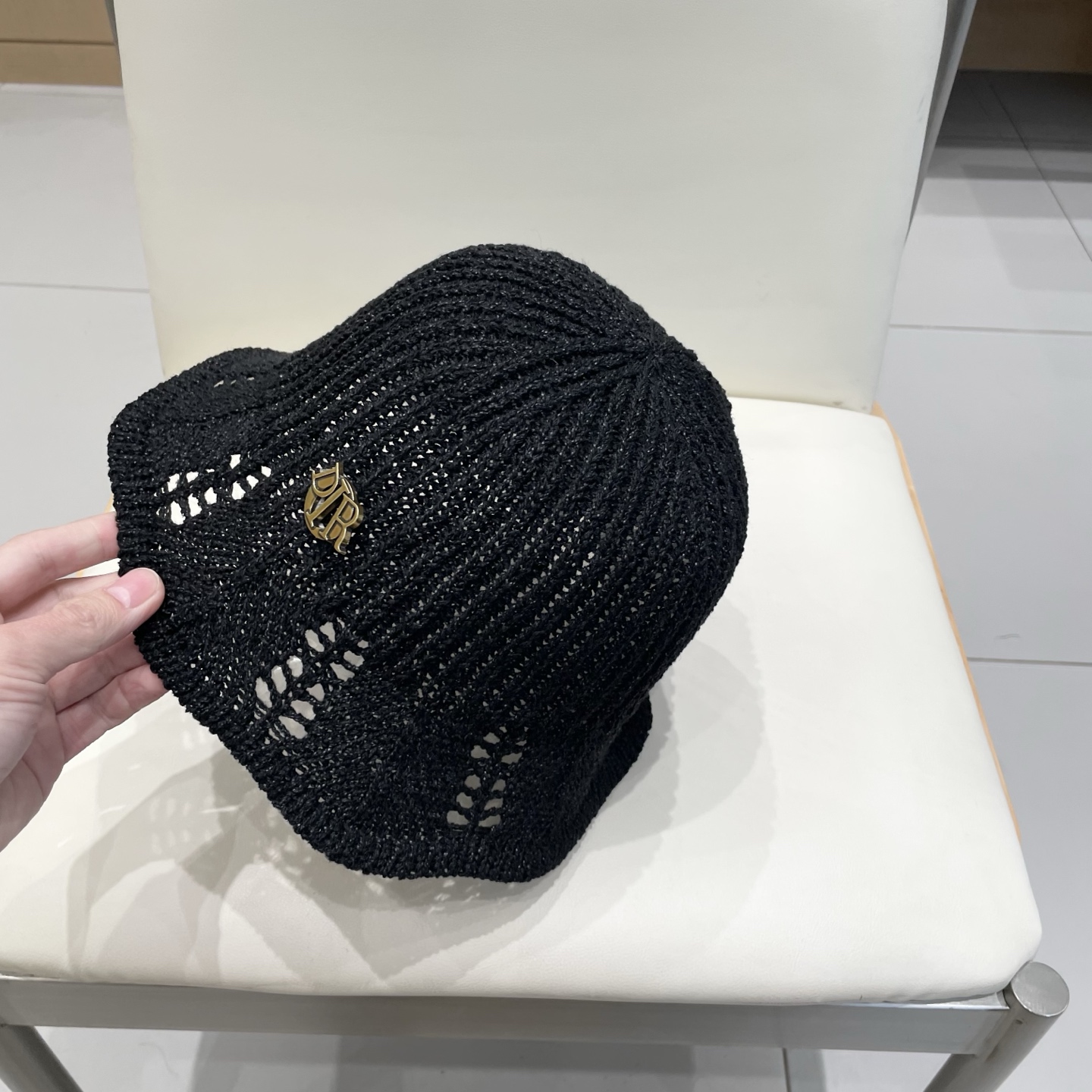 迪奥dior镂空简约纯色草编水桶帽女春季休闲百搭水桶帽防晒遮阳渔夫帽