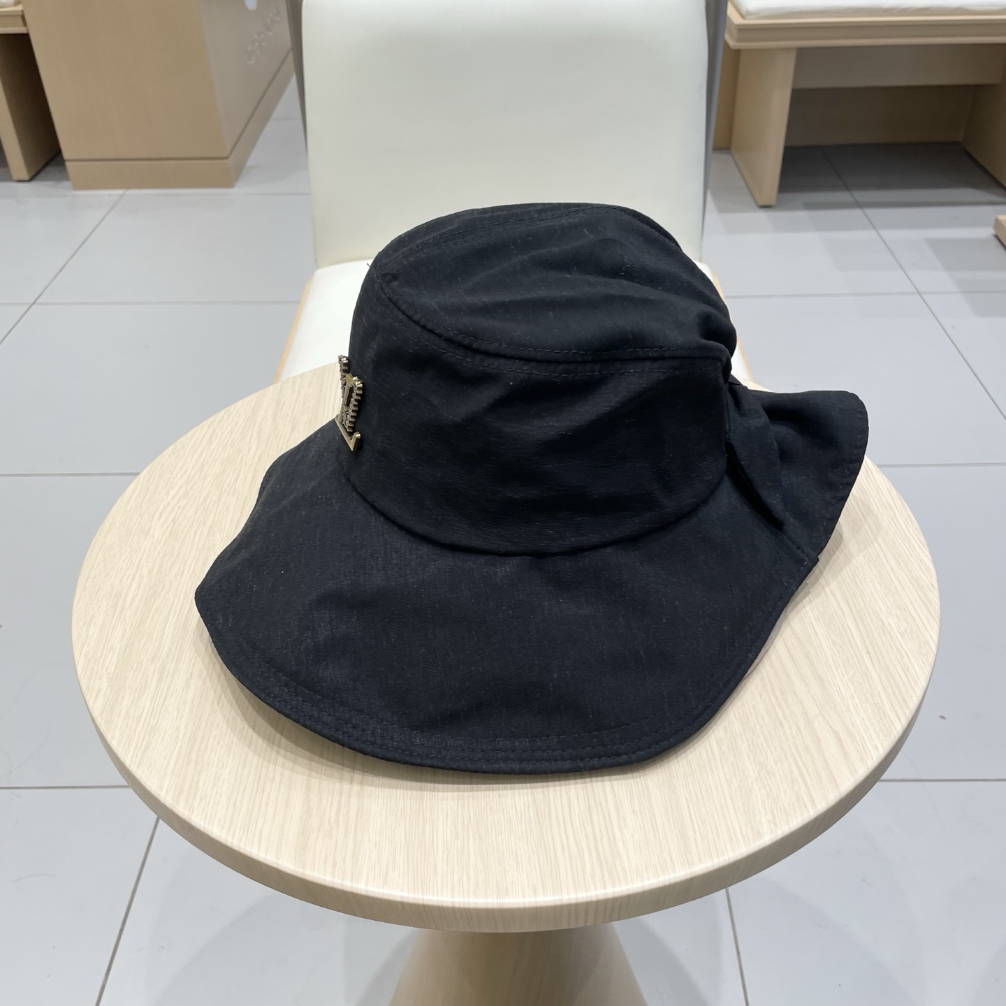 LV路易威登韩版蝴蝶结渔夫帽女春夏女款遮阳盆帽显脸小ins大檐防晒太阳帽子
