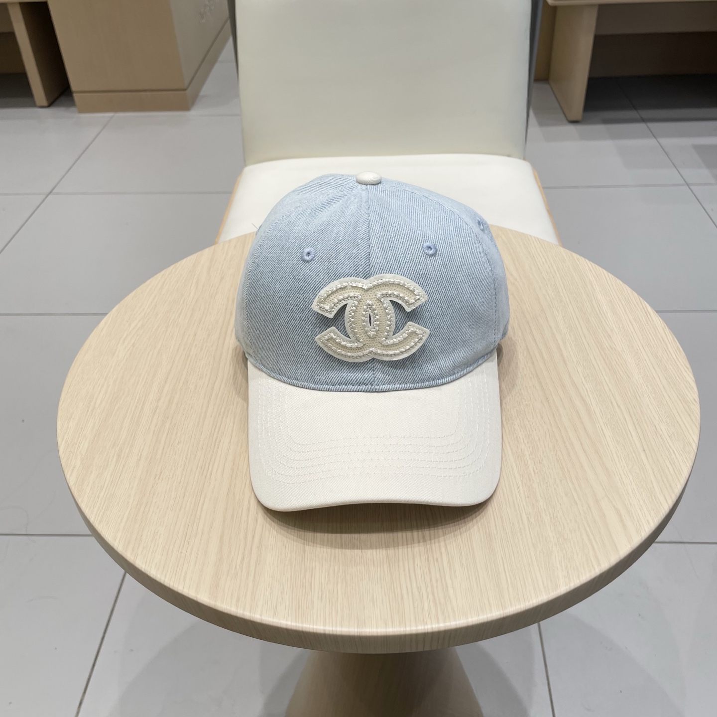 NO:359280,Chanel CHANEL new baseball cap, Xiaoxiang classic simple, fashionable and casual design hat, straw hat, fisherman hat, baseball cap, hat, chanel, chanel, espadrilles, hats香奈儿CHANEL 新品棒球帽,小香经典简约,时尚休闲设计帽子草帽渔夫帽棒球帽,帽子,chanel,chanel,espadrilles,hats,hat