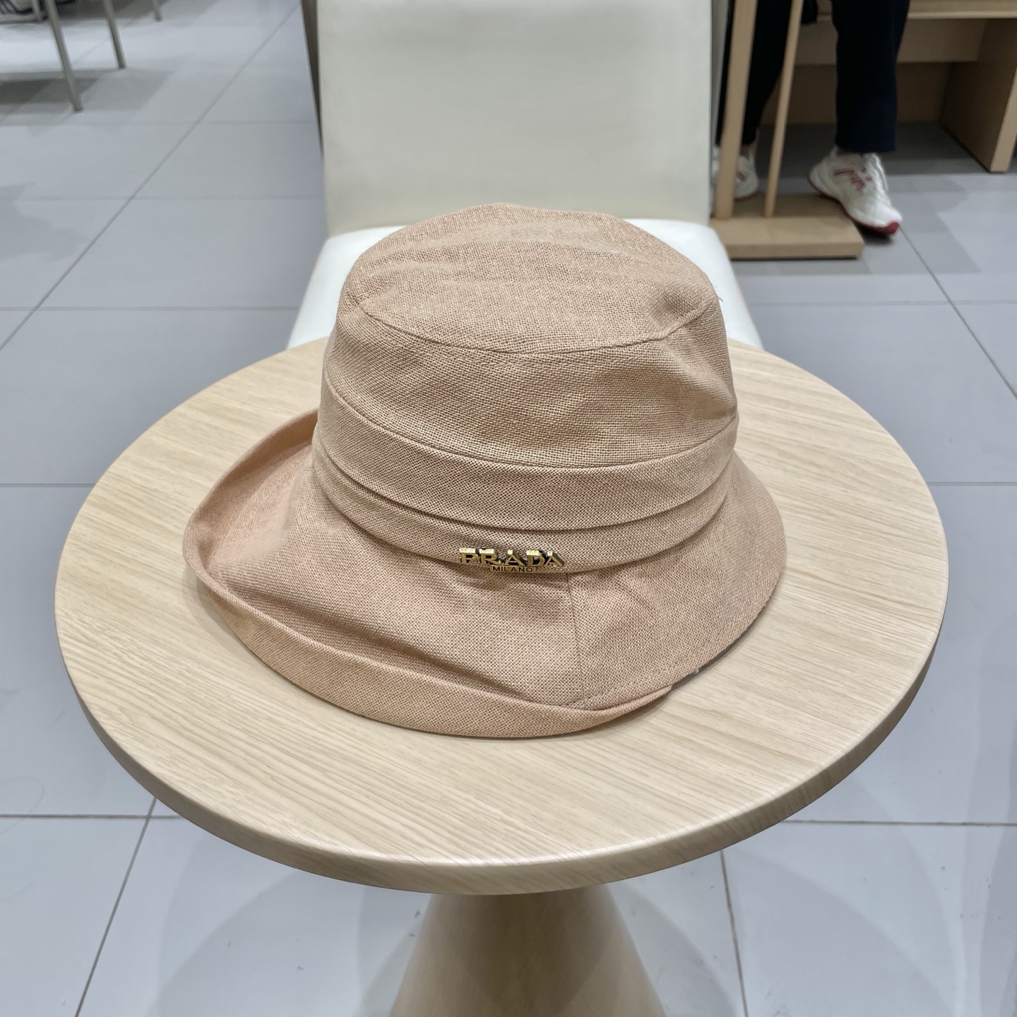 NO:764602,prada Prada Japanese paper sun protection hat women's summer new breathable and versatile sunshade fisherman's hat lightweight foldable face-showing small hat straw hat fisherman's hat baseball cap, hat, prada, prada, espadrilles, hats19860909prada普拉达和纸防晒帽子女夏季新款透气百搭遮阳渔夫帽轻薄可折叠显脸小帽子草帽渔夫帽棒球帽,帽子,prada,prada,espadrilles,hats,hat