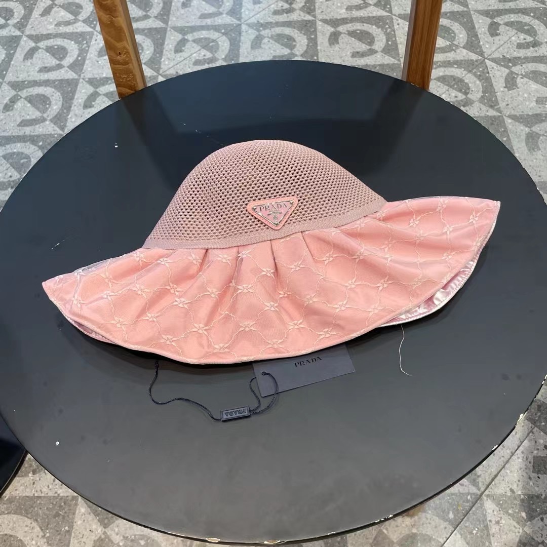 PRADA普拉达 2024新款夏季渔夫帽女士大檐防紫外线沙滩帽子防晒遮阳出游太阳帽