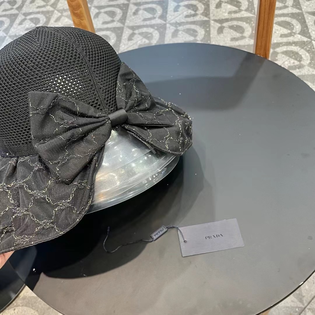 PRADA普拉达 2024新款夏季渔夫帽女士大檐防紫外线沙滩帽子防晒遮阳出游太阳帽