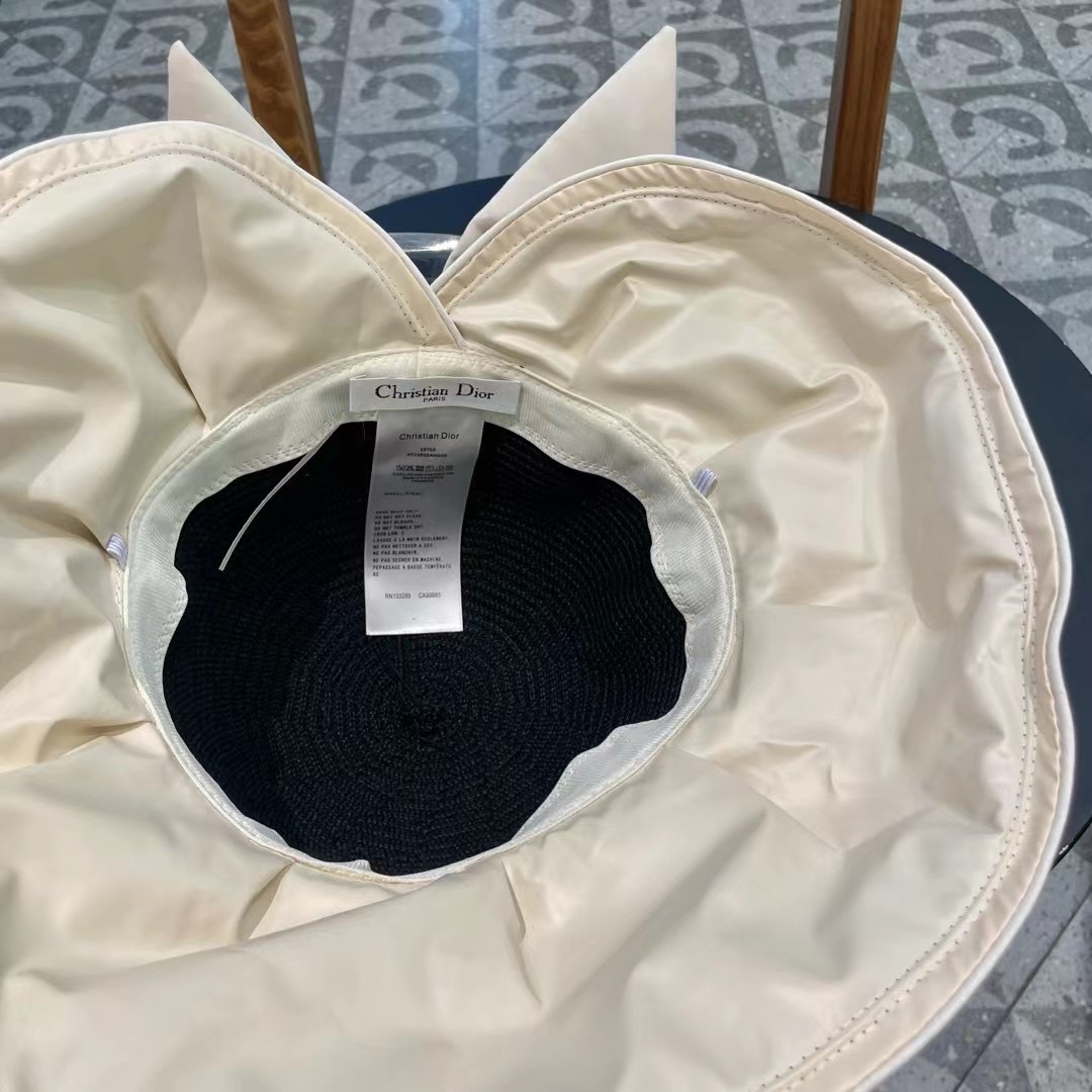 DIOR渔夫帽 2024夏季新款遮阳防晒蝴蝶结渔夫帽子女沙滩出游大檐显脸小太阳帽