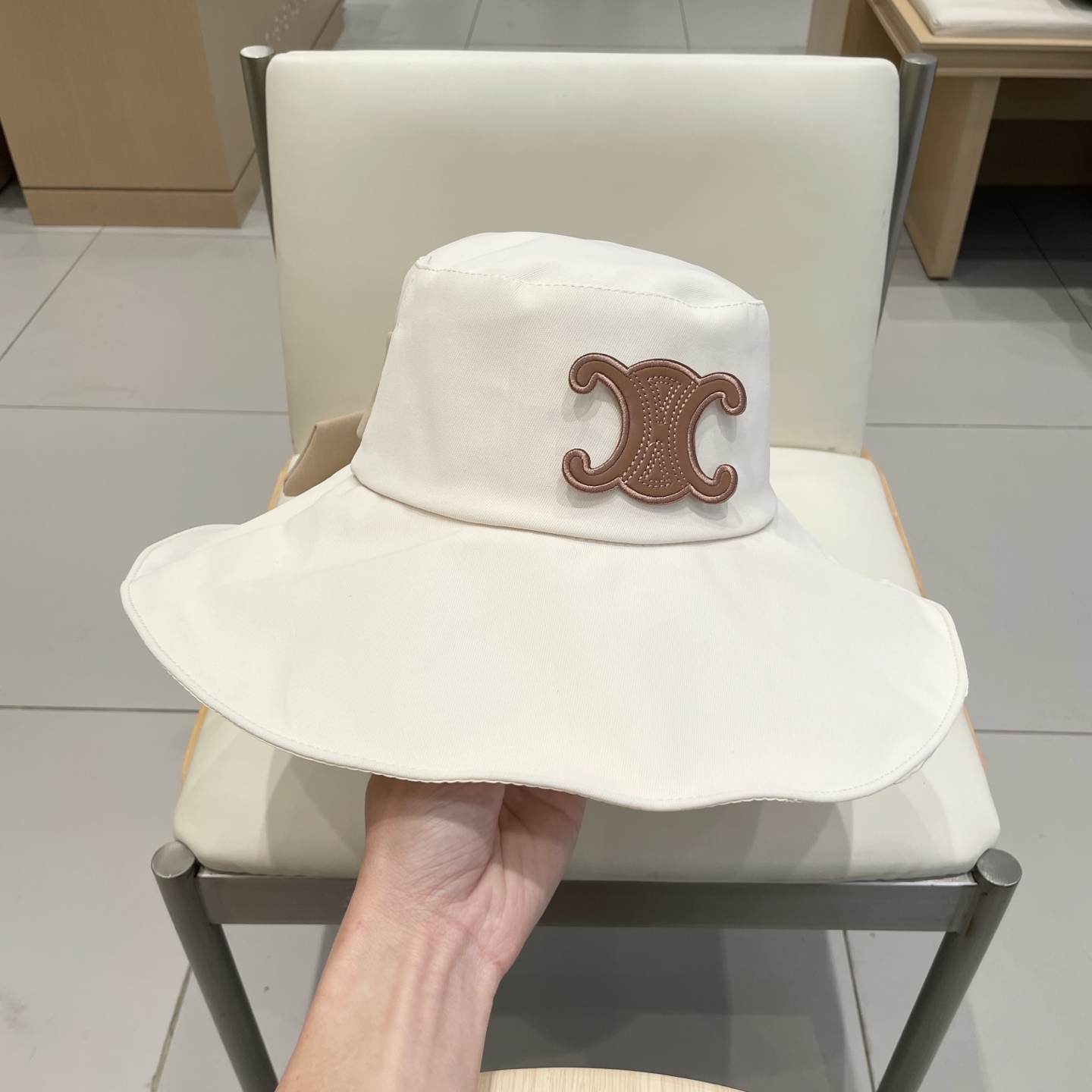Stylish Summer Accessories: Fisherman’s Butterflies and Korean-Style Beach Hats for Comfort - 图片 7