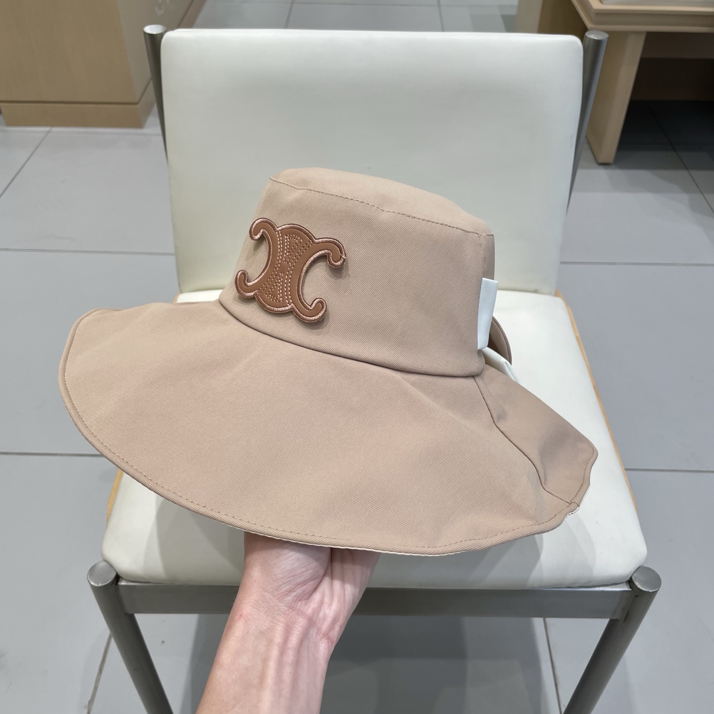 Stylish Summer Accessories: Fisherman’s Butterflies and Korean Beach Hats for Comfort - 图片 7